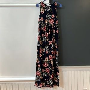 Magnolia Boutique Blooming Love Floral Racerback Maxi - Navy, size Medium